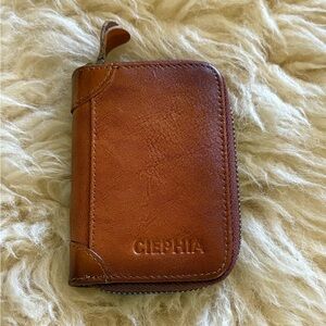 NWT Men’s Brown Leather Expanding Card Wallet
